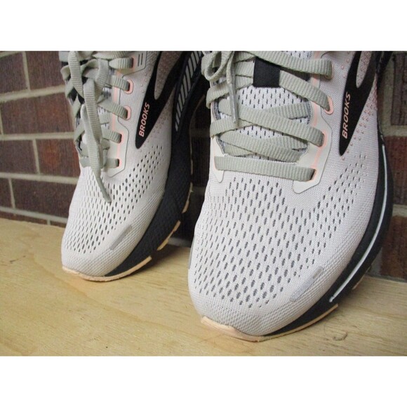 Brooks Womens Adrenaline GTS 22 1203531B035 Gray Running Shoes Sneakers 9 B - Picture 8 of 16